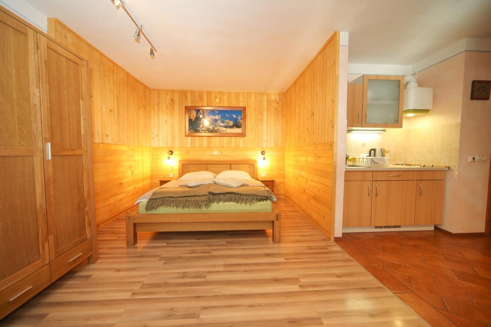 Apartma Felix Apartment *